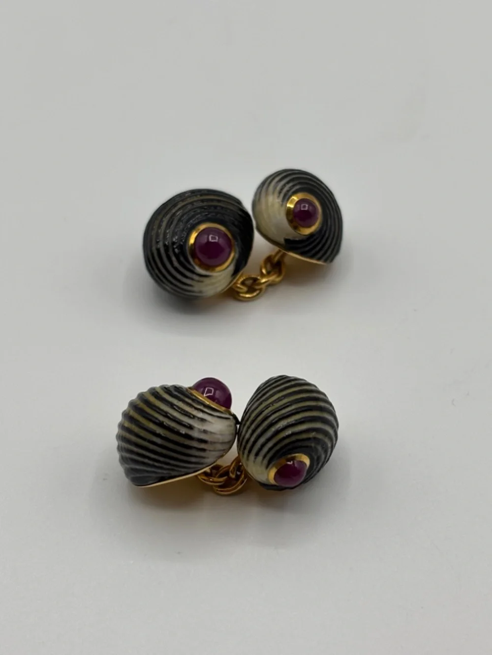 Vintage Trianon Shell Cufflinks